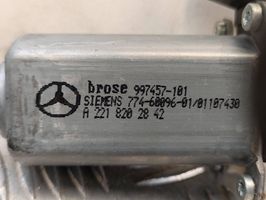 Mercedes-Benz S W221 Motorino alzacristalli della portiera anteriore A2218202842