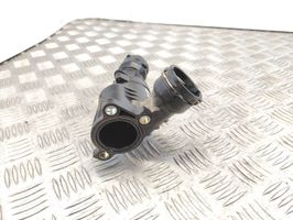 Audi A3 S3 8V Termostato/alloggiamento del termostato 04L121111H