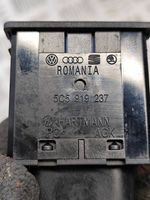 Volkswagen Golf VII Keleivio oro pagalvės jungtukas 5C5919237