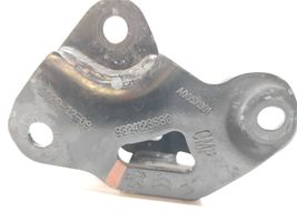 Peugeot 208 Support de boîte de vitesses 9824123680