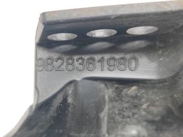 Peugeot 208 Supporto di montaggio del parafango 9828361980