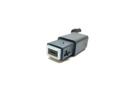 Peugeot 208 Connettore plug in USB 98313506DX