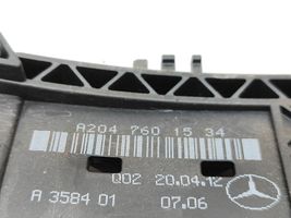 Mercedes-Benz B W246 W242 Halterung Türgriff vorne A2047601534