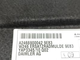 Mercedes-Benz B W246 W242 Tavaratilan pohjan tekstiilimatto A2466900042