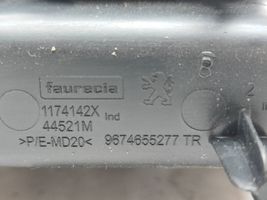 Peugeot 208 USB-Anschluss 9674655277