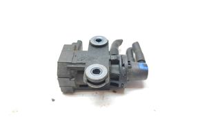 Peugeot 308 Turbolader Druckwandler Magnetventil 9808206880