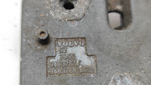 Volvo XC90 Konepellin lukituksen vastakappale 94837657