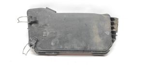 Mercedes-Benz C W204 Tapa de caja de fusibles A2045400182