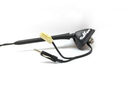 Mitsubishi Outlander Radio antenna 