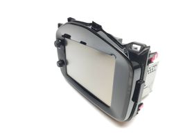 Toyota Aygo AB40 Panel / Radioodtwarzacz CD/DVD/GPS 861400H010