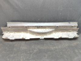 Mitsubishi Pajero Modanatura della barra di rivestimento del paraurti anteriore 6410A186