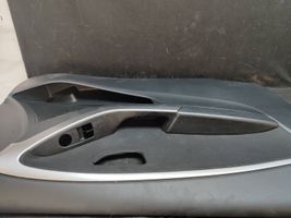 Hyundai i30 Rivestimento del pannello della portiera anteriore 82350A6700