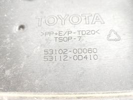 Toyota Yaris Нижняя решётка (из трех частей) 531020D060