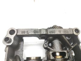 Volkswagen Tiguan Oil pump 03L103537