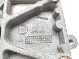 Fiat Doblo Supporto di montaggio del motore (usato) 55221393