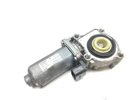 BMW X5 E70 Sadales kārbas elektromotors 8473227771