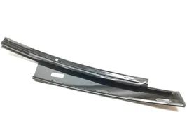 BMW 5 F10 F11 Moulures des vitres de la porte avant 7209724