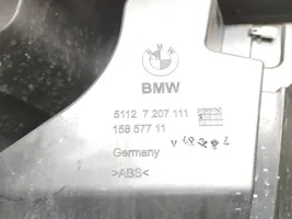 BMW 5 F10 F11 Takapuskurin kannake 51127207111