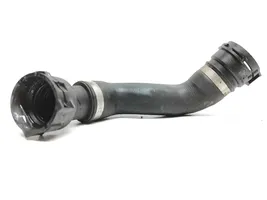 BMW 5 F10 F11 Tuyau de liquide de refroidissement moteur 8509274