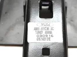 Ford Focus Réglage de la hauteur de la ceinture de sécurité AM51611C46AC