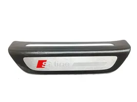 Audi Q3 8U Rear sill trim cover 8U0853376A