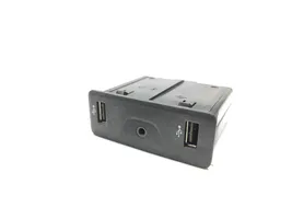 Renault Megane IV USB-pistokeliitin 280236599R