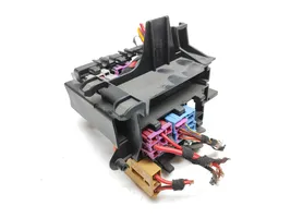 Audi A4 S4 B8 8K Module de fusibles 8K1937503A