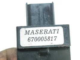 Maserati Levante Sensor / Fühler / Geber 670005817