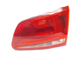 Volkswagen Touareg II Tailgate rear/tail lights 7P6945094A