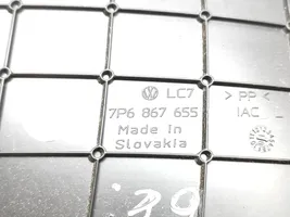 Volkswagen Touareg II Garniture de hayon 7P6867655