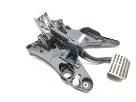 Volkswagen Touareg II Brake pedal 7P0723117B