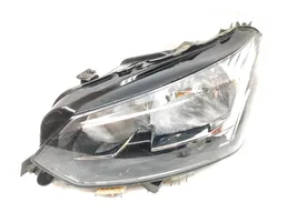 Peugeot 208 Lampa przednia 9823194080