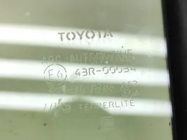 Toyota RAV 4 (XA50) Vetro del deflettore della portiera anteriore - quattro porte 43R00034