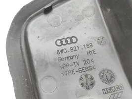 Audi A4 S4 B9 8W Rivestimento dell’estremità del parafango 8W0821169