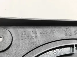 Peugeot 3008 II Haut-parleur de porte avant 9813826980