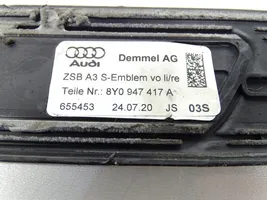 Audi A3 8Y Listwa progowa przednia / nakładka 8Y0947417A