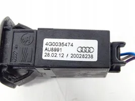 Audi A7 S7 4G AUX-pistokeliitin 