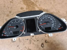 Audi A6 S6 C6 4F Speedometer (instrument cluster) 4F0920901B