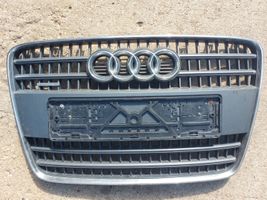 Audi Q7 4L Maskownica / Grill / Atrapa górna chłodnicy 4L0853651