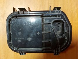 Audi A6 S6 C6 4F Osłona żarówki lampy przedniej 16016300L