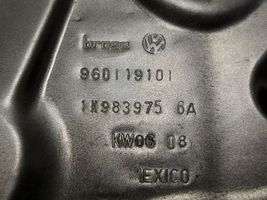 Volkswagen Golf V Meccanismo di sollevamento del finestrino posteriore senza motorino 1K9839756A