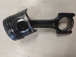 Renault Trafic II (X83) Piston avec bielle 