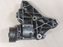 Volkswagen Tiguan Staffa di montaggio del compressore dell’A/C 03C903143B