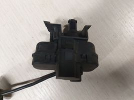 Volkswagen Tiguan Verrouillage du bouchon du réservoir de carburant 5N0810773D