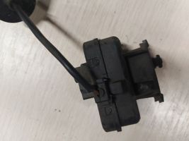 Volkswagen Tiguan Verrouillage du bouchon du réservoir de carburant 5N0810773D