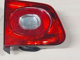 Volkswagen Tiguan Lampy tylnej klapy bagażnika 5N0945093C