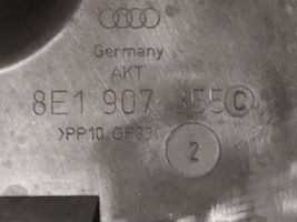 Audi A4 S4 B7 8E 8H Dangtelis saugiklių dėžės 8E1907355C