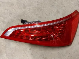 Audi Q5 SQ5 Lampy tylnej klapy bagażnika 8R0945094A