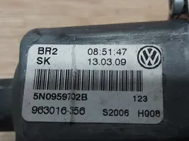 Volkswagen Tiguan Motorino alzacristalli della portiera anteriore 5N0959702B