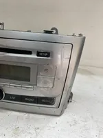 Toyota Avensis T270 Unidad delantera de radio/CD/DVD/GPS 8612005220